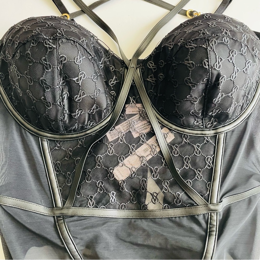 NWT Victoria’s Secret XXL logo embroidered strappy black bodysuit - Picture 3 of 6